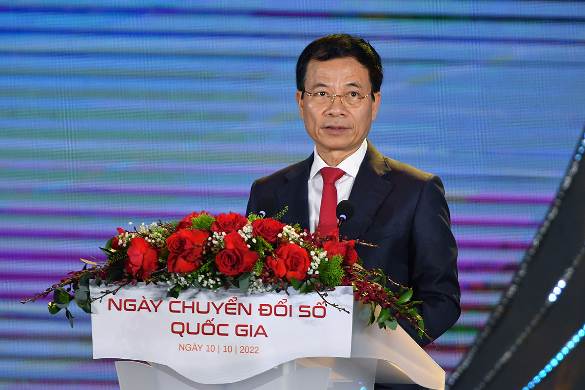 Bộ trưởng Bộ TT&TT, Phó Chủ tịch Ủy ban Chuyển đổi số quốc gia Nguyễn Mạnh Hùng.