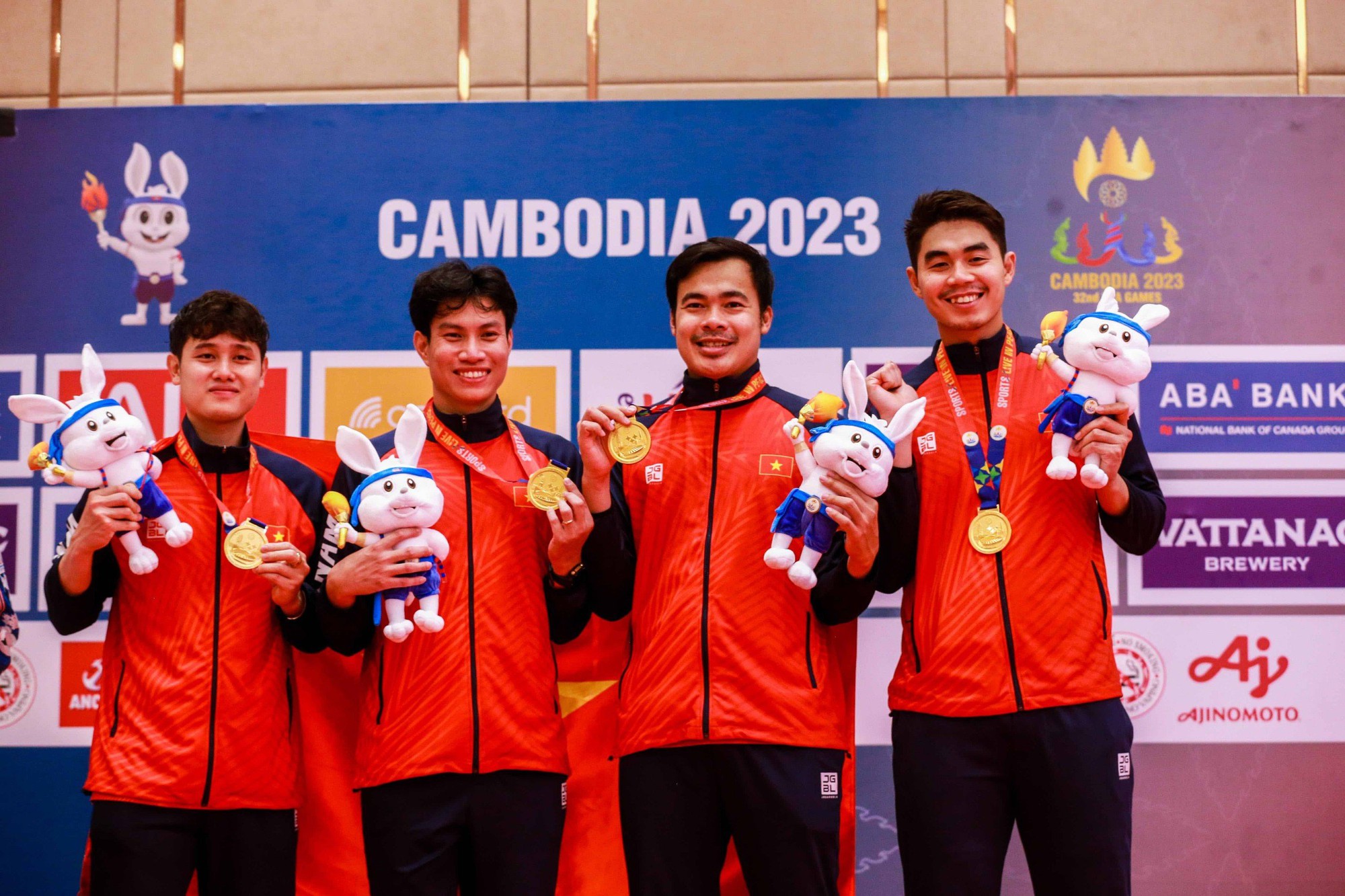 Thể thao Việt Nam lần đầu tiên dẫn đầu bảng tổng sắp khi thi đấu ở nước ngoài tại Đại hội thể thao lớn khu vực Đông Nam Á - SEA Games 32, tổ chức tại Campuchia tháng 5.2023.