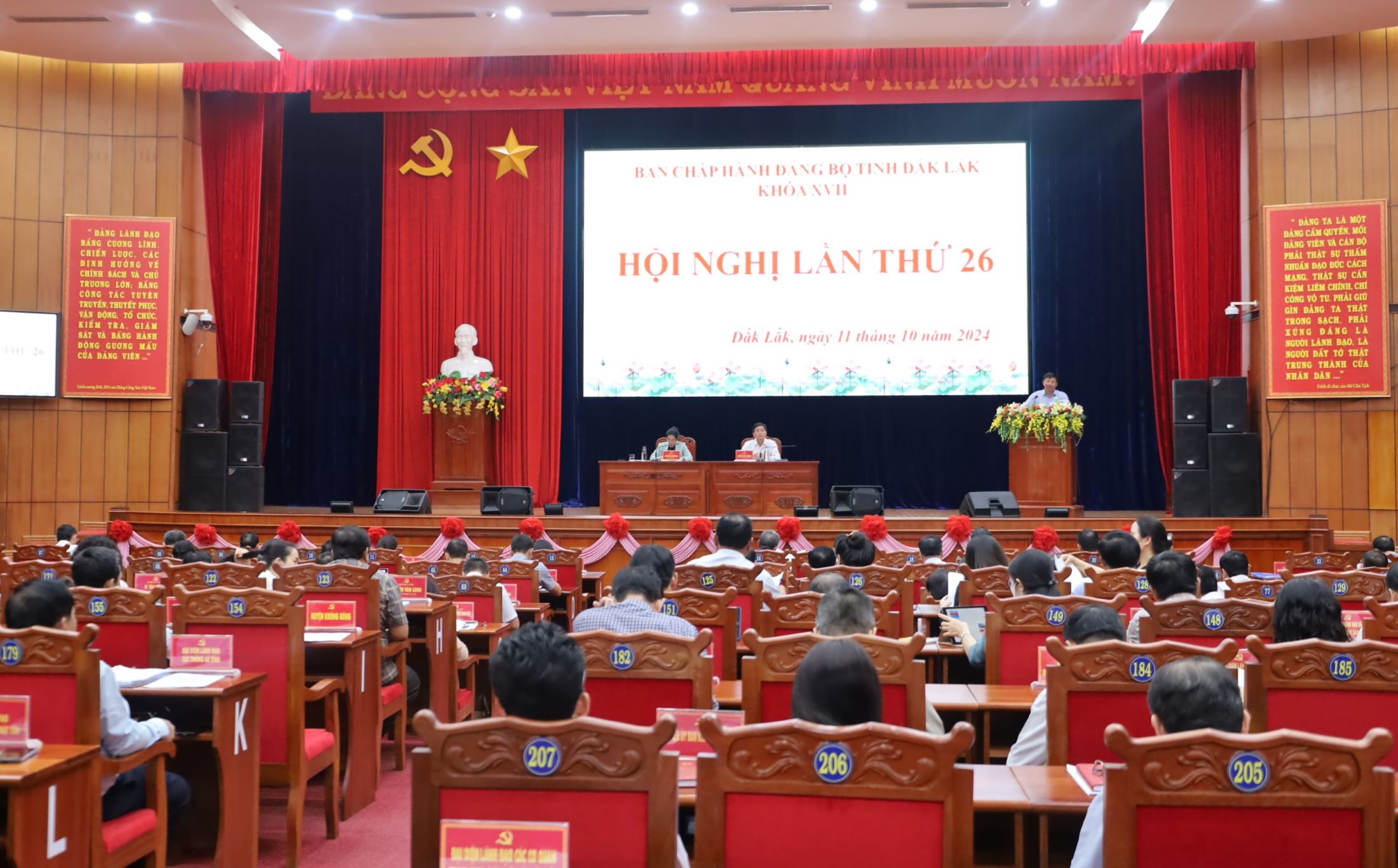 Quang cảnh hội nghị 