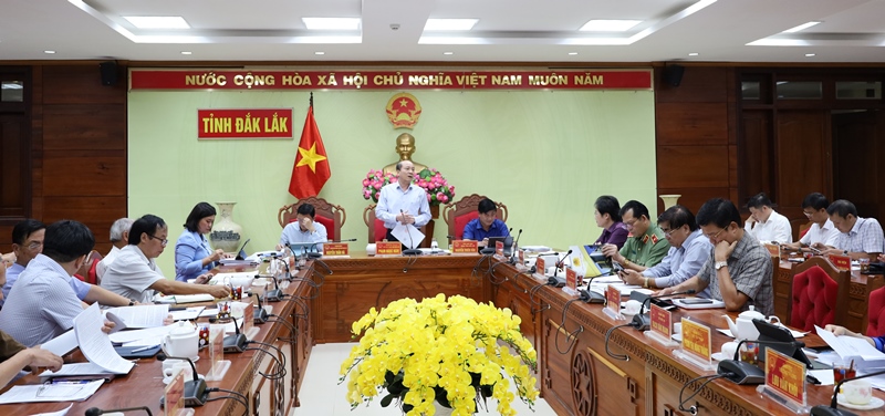 Quang cảnh phiên họp