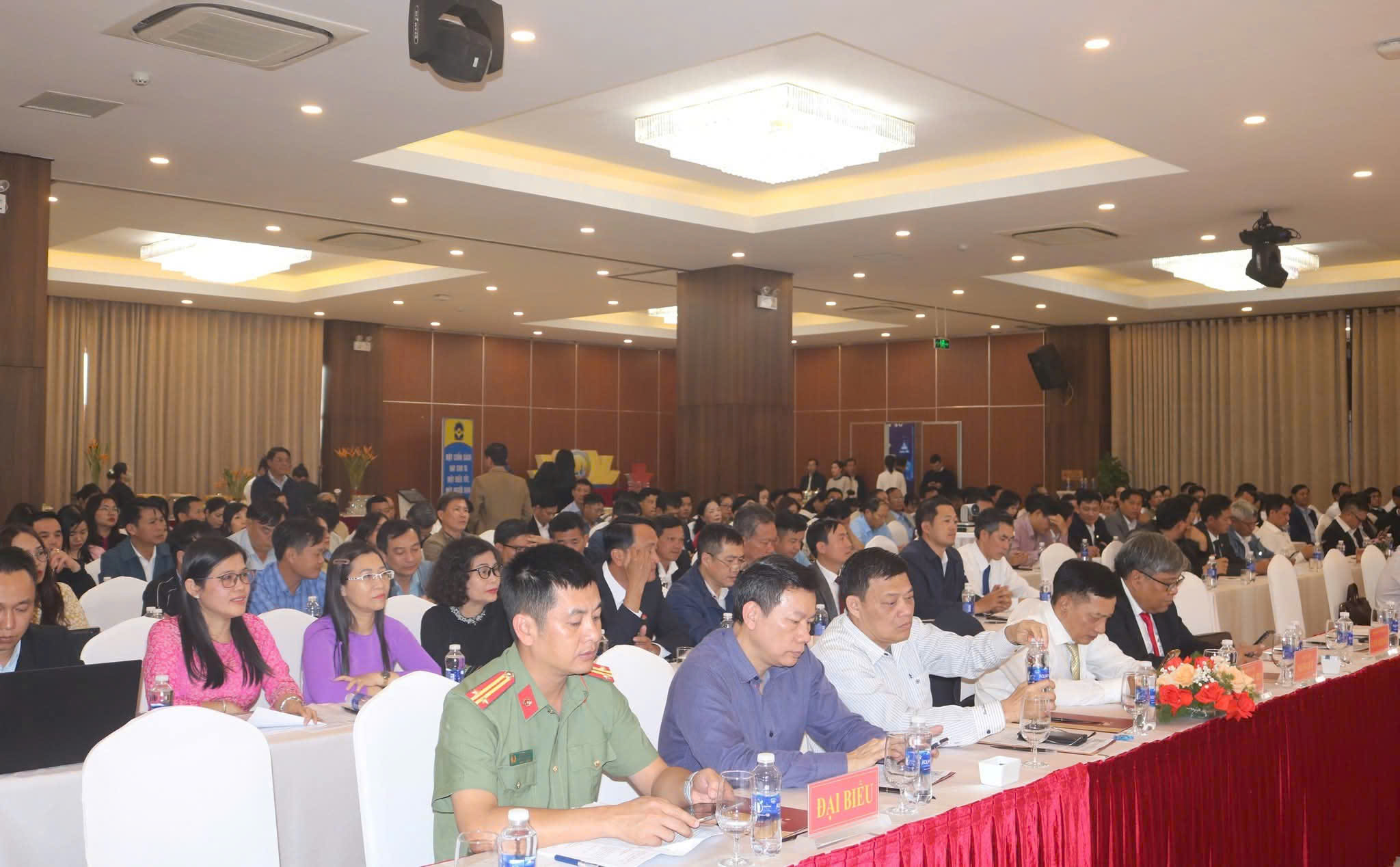 Các Đại biểu tham dự Hội nghị 