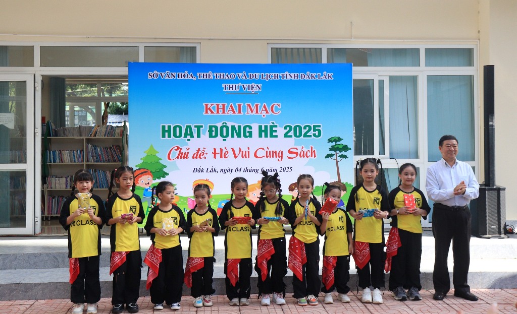 Chương trình "Hè vui cùng sách" với nhiều nội dung phong phú diễn ra từ ngày 4/6 - 15/8/2025 tại Thư viện tỉnh.