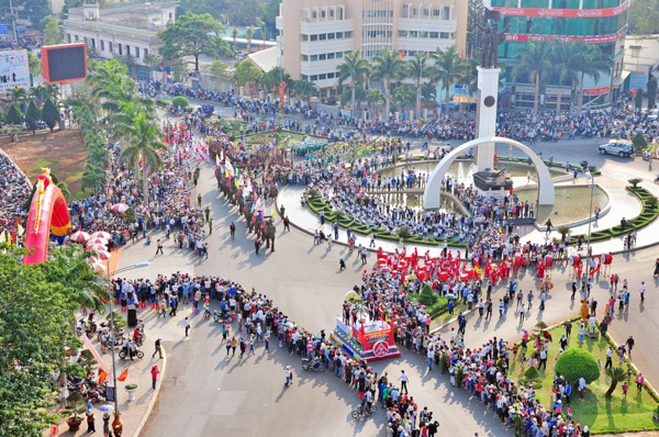 Nâng cao hiệu quả hoạt động văn hóa, nghệ thuật, lễ hội và xây dựng môi trường văn hóa cơ sở