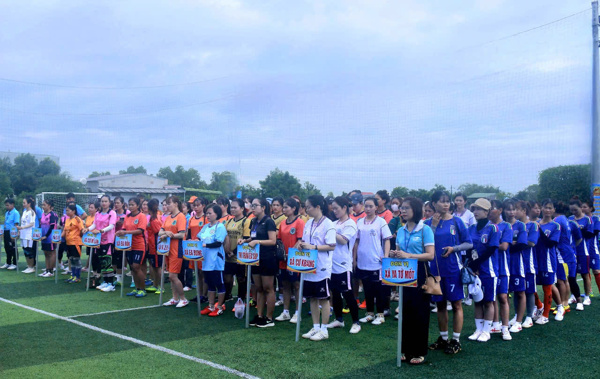 Khai mạc Giải bóng đá Futsan nữ huyện Ea Súp lần thứ II năm 2024