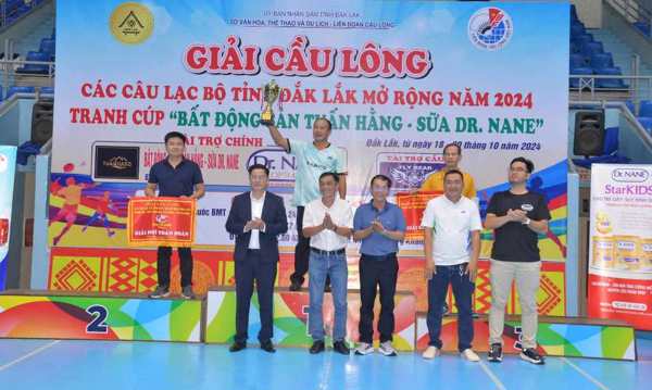 Bế mạc Giải Cầu lông các CLB tỉnh Đắk Lắk mở rộng năm 2024