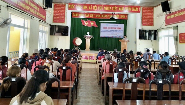 Phát động Chiến dịch truyền thông Phòng chống bạo lực gia đình tại xã Cư Huê 