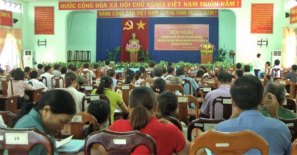 Hội nghị tập huấn triển khai Chương trình MTQG phát triển  kinh tế - xã hội vùng đồng bào dân tộc thiểu số trên địa bàn huyện Ea Kar 