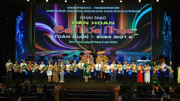 Khai mạc Liên hoan Ca Múa Nhạc toàn quốc năm 2024