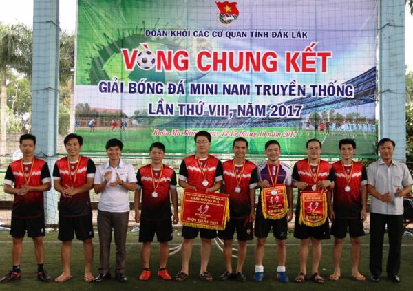 Giải Bóng đá mini nam truyền thống Đoàn Khối các cơ quan tỉnh lần thứ VIII năm 2017