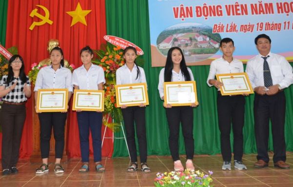 TRƯỜNG NĂNG KHIẾU THỂ DỤC THỂ THAO TỔNG KẾT CÔNG TÁC NĂM 2017