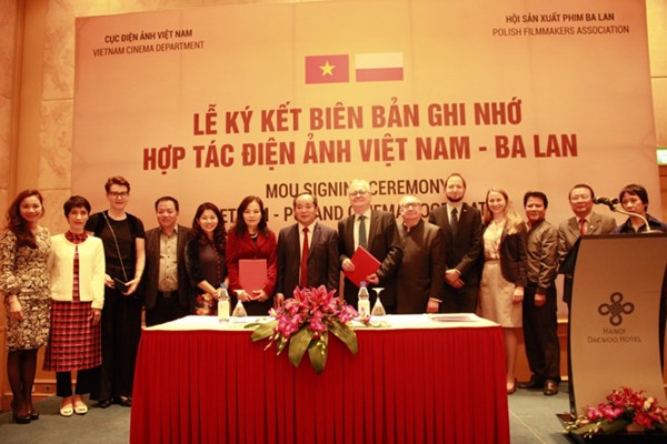 Việt Nam - Ba Lan ký kết biên bản hợp tác phát triển điện ảnh
