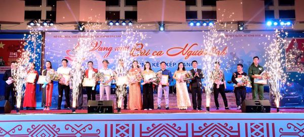 Liên hoan giọng hát hay tỉnh Đắk Lắk lần thứ VI, năm 2018, với chủ đề “Vang mãi bài ca người lính”