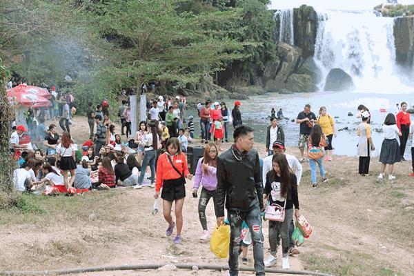 Đắk Lắk đón 139.800 lượt khách đến tham quan trong dịp Tết Nguyên đán 2018 