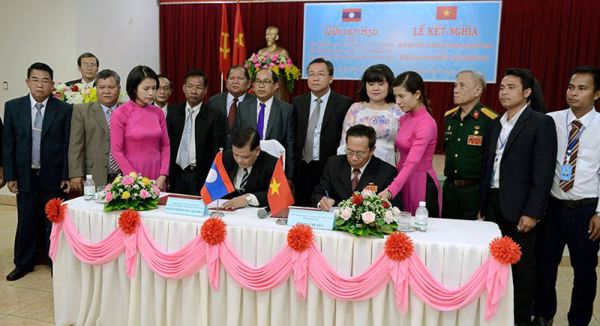 Hội hữu nghị Việt Nam – Lào tỉnh Đắk Lắk và Sê Kông ký kết hợp tác giai đoạn 2018 - 2023