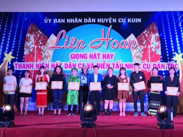  Huyện Cư Kuin: Hội thi "Giọng hát hay – Thanh niên hát dân ca và diễn tấu nhạc cụ dân tộc"