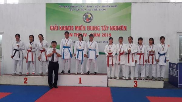 Đội tuyển Karate tỉnh Đắk Lắk đạt 2 Huy chương Vàng tại Giải Karate miền Trung - Tây Nguyên 2019
