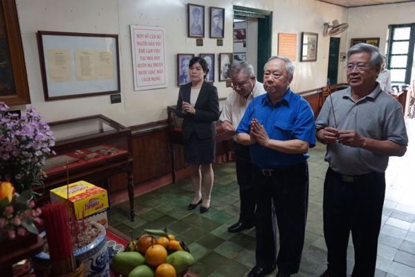 Đồng chí Vũ Mão thăm Di tích Quốc gia đặc biệt Nhà đày Buôn Ma Thuột