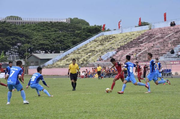 Giải bóng đá hạng Nhất quốc gia 2019: Câu lạc bộ bóng đá Đắk Lắk thua Phố Hiến trên sân nhà