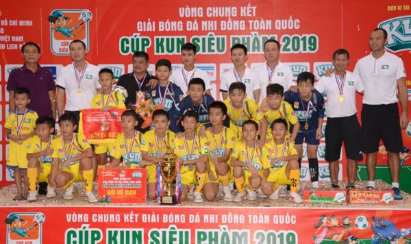 Sông Lam Nghệ An đăng quang ngôi Vô địch vòng chung kết Giải bóng đá Nhi đồng toàn quốc 2019