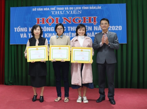 Thư viện tỉnh phục vụ hơn 155 nghìn lượt bạn đọc trong năm 2020