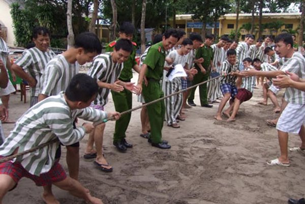 Ký kết Chương trình phối hợp tổ chức các hoạt động văn hóa, văn nghệ, thể dục, thể thao giữa Sở Văn hóa, Thể thao và Du lịch và Trại giam Đắk Trung