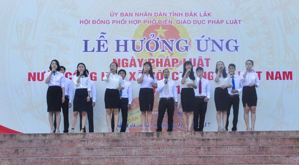 Hưởng ứng Ngày Pháp luật nước Cộng hòa xã hội chủ nghĩa Việt Nam 09/11  