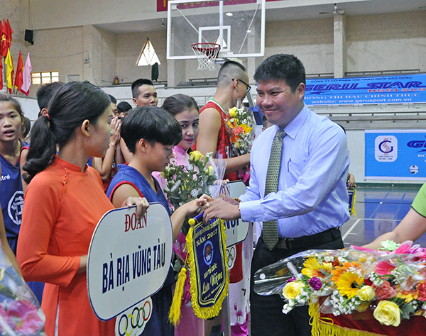 Khai mạc Giải vô địch bóng rổ trẻ quốc gia năm 2017