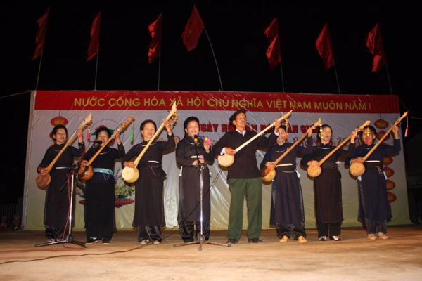 Kỷ niệm Ngày Di sản văn hóa Việt Nam lần thứ XIII ngày 23/11/2017