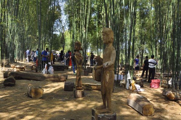 Sống động tượng gỗ dân gian Tây Nguyên