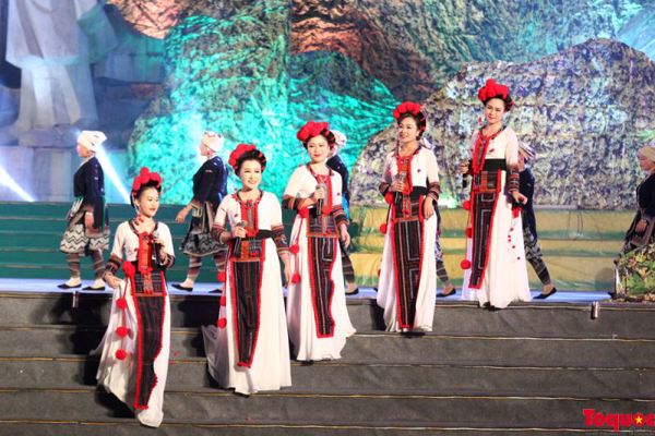 Khai mạc Ngày hội văn hóa dân tộc Dao toàn quốc lần thứ nhất và Lễ hội Thành Tuyên năm 2017
