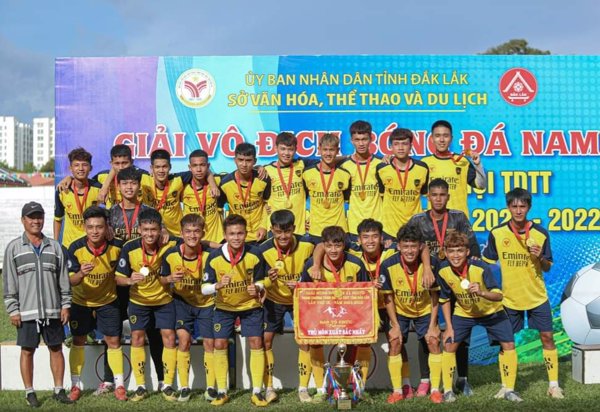 Huyện Krông Năng vô địch giải Bóng đá nam 11 người trong chương trình Đại hội TDTT tỉnh Đắk Lắk lần thứ IX.