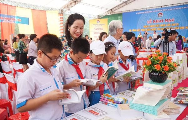 Tổ chức Ngày Sách và Văn hóa đọc Việt Nam năm 2024