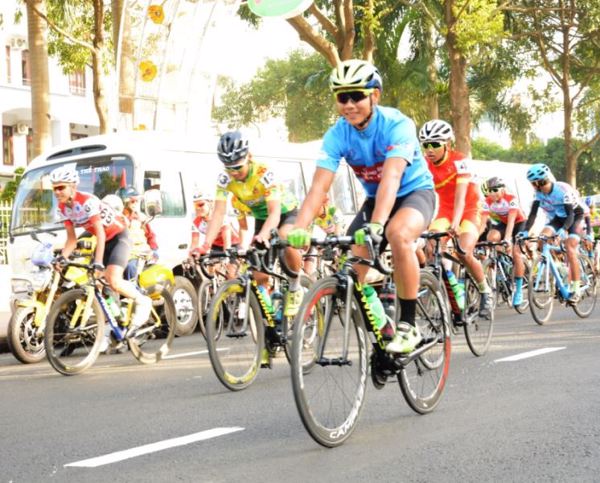 Chặng 7 Giải đua xe đạp Truyền hình Bình Dương: Các vận động viên Hội Việt Mỹ TP. Hồ Chí Minh chiếm ưu thế
