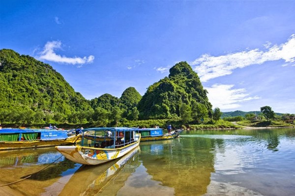 Lonely Planet bình chọn Phong Nha – Kẻ Bảng xếp thứ 2/15 điểm đến đáng trải nghiệm nhất Việt Nam
