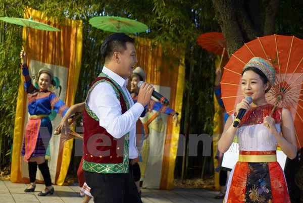 Giao lưu nghệ thuật những sắc màu văn hóa dân tộc Việt Nam ở Australia