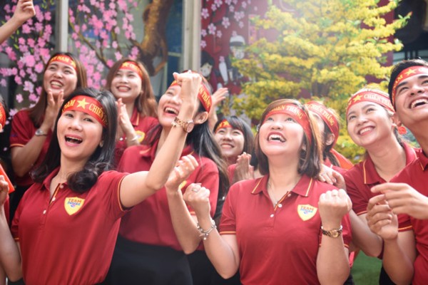 Nhiều doanh nghiệp du lịch bất ngờ tung tour Trung Quốc cổ vũ U23 Việt Nam tại chung kết