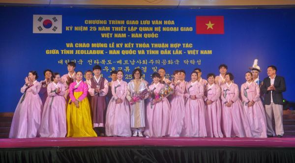 Chỉ thị của Thủ tướng Chính phủ về đẩy mạnh triển khai Chiến lược văn hóa đối ngoại của Việt Nam
