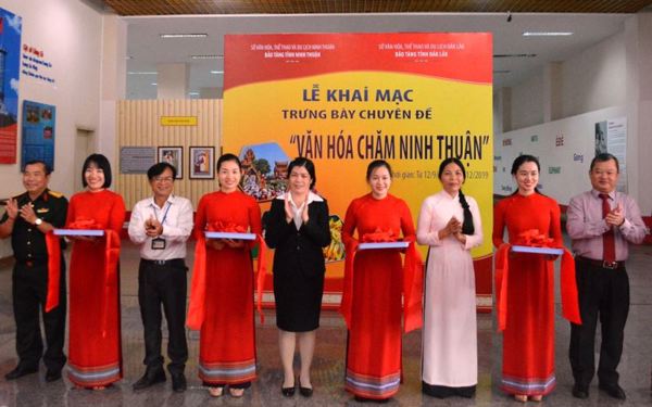 Trưng bày chuyên đề "Văn hóa Chăm Ninh Thuận" tại Bảo tàng tỉnh Đắk Lắk