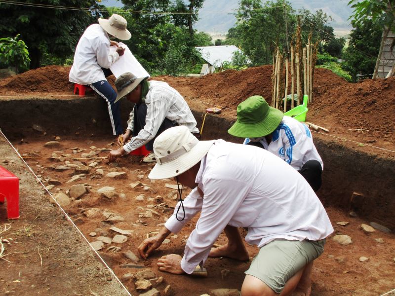 Bảo tàng Đắk Lắk phối hợp với Bảo tàng Lịch sử Quốc gia khai quật di chỉ Buôn Kiều.