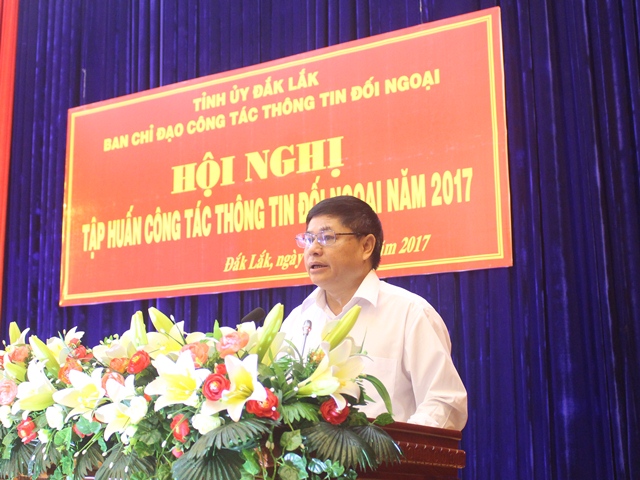 Phó Bí thư Thường trực Tỉnh ủy Phạm Minh Tấn phát biểu tại Hội nghị