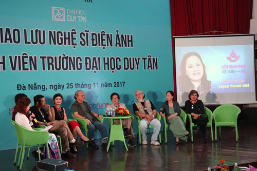 Các nghệ sĩ điện ảnh trò chuyện và giao lưu với sinh viên Đà Nẵng