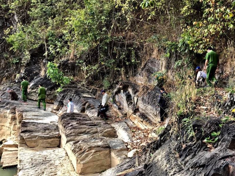 Khảo sát tại Cụm thác Dray Sáp Thượng - Dray Nur