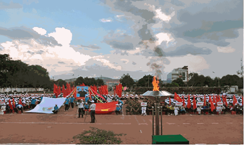 Các đoàn vận động viên tham dự Lễ khai mạc Đại hội huyện huyện Krông Pắc