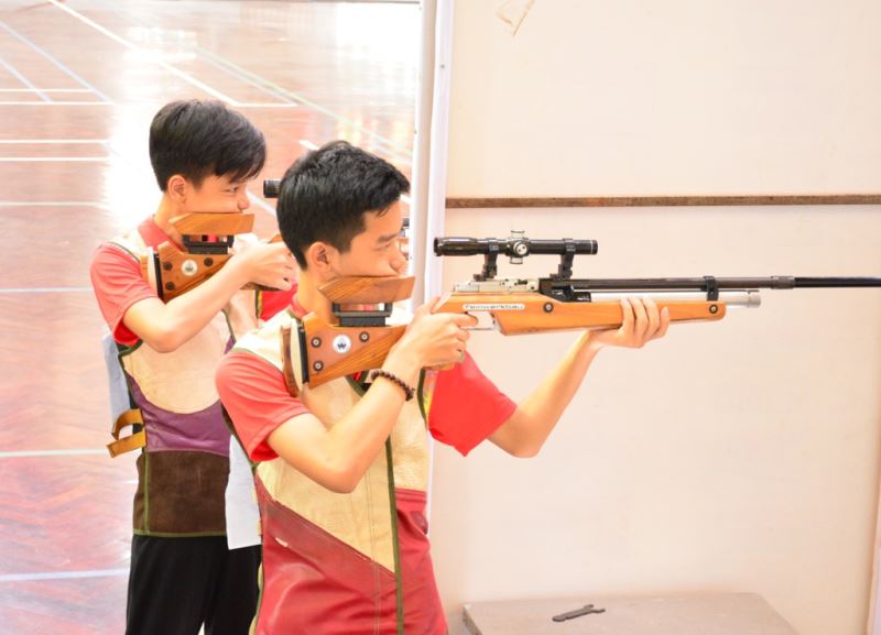 Các xạ thủ thi đấu tại Giải súng hơi thanh thiếu niên quốc gia 2017 do Đắk Lắk đăng cai tổ chức. (Ảnh minh họa).