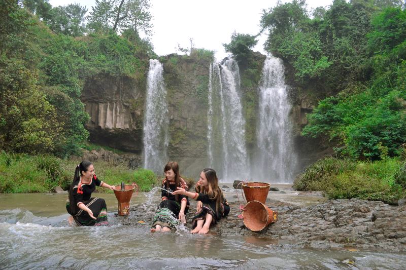 Thác Drai DLong điểm du lịch sinh thái ở Đắk Lắk
