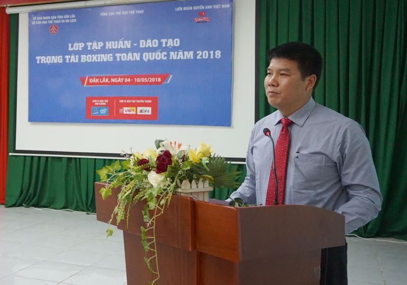 Ông Nguyễn Văn Hà, Phó Giám đốc Sở VHTTDL Đắk Lắk phát biểu khai mạc lớp tập huấn