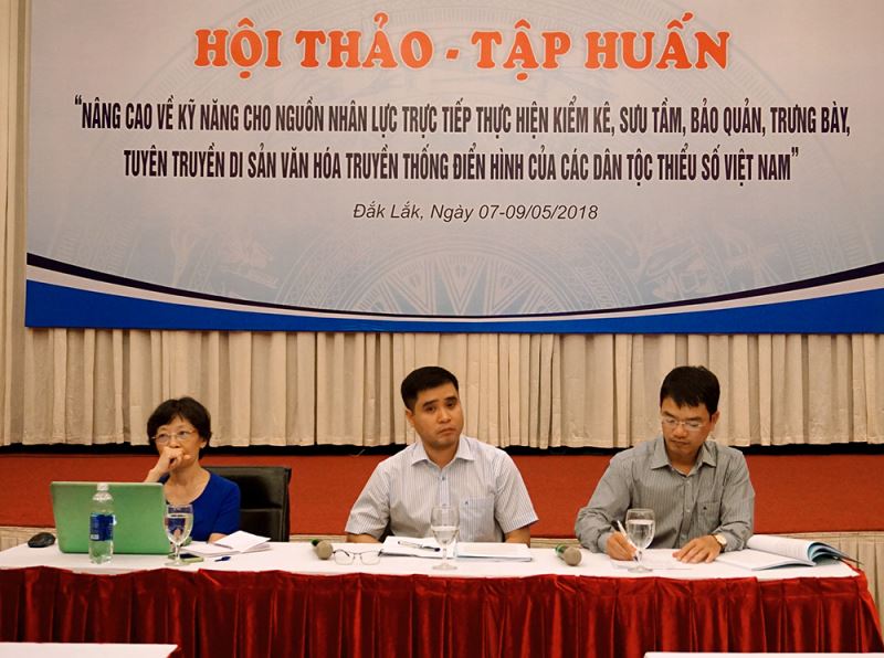 Lãnh đao Cục Di sản văn hóa và Sở VHTTDL Đắk Lắk điều hành hội thảo