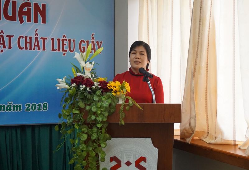 Giám đốc Bảo tàng tỉnh Đắk Lắk Nguyễn Thụy Phương Hiếu phát biểu khai mạc