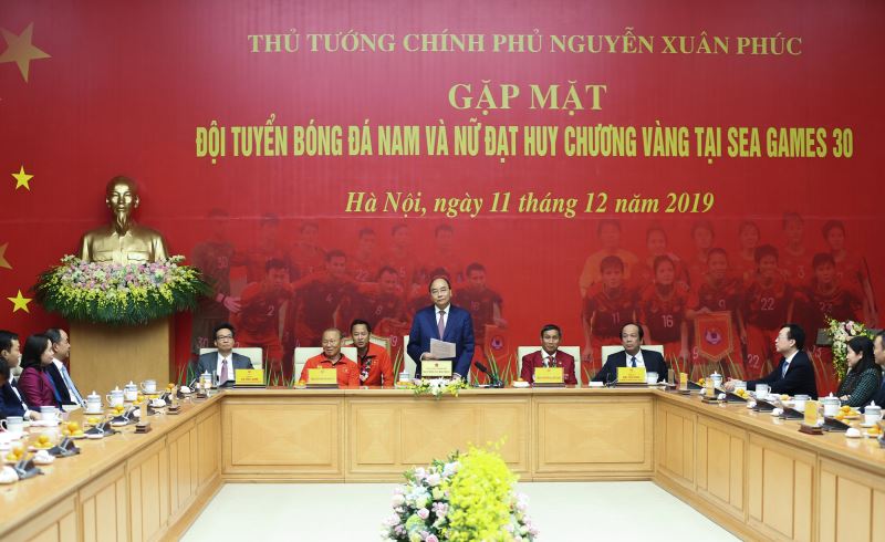 Thủ tướng phát biểu tại buổi gặp mặt. Ảnh: Nam Nguyễn