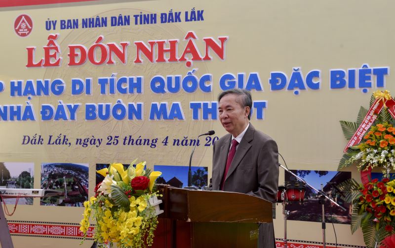 Ông Trần Hữu Thắng, con trai ông Trần Hữu Dực, nguyên Phó Thủ tướng Chính phủ, đại diện thân nhân cựu tù Nhà đày Buôn Ma Thuột phát biểu tại buổi Lễ
